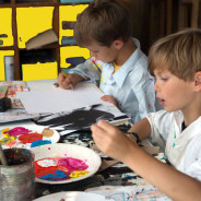 Enfants peinture et dessin